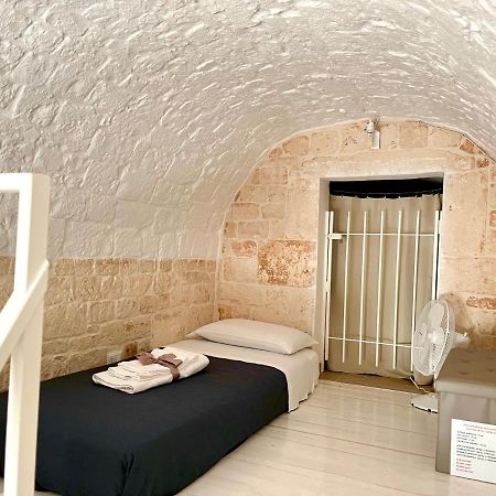 Nido Di Pietra-Dimora In Centro Bed & Breakfast Alberobello Eksteriør bilde