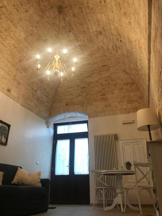 Nido Di Pietra-Dimora In Centro Bed & Breakfast Alberobello Eksteriør bilde
