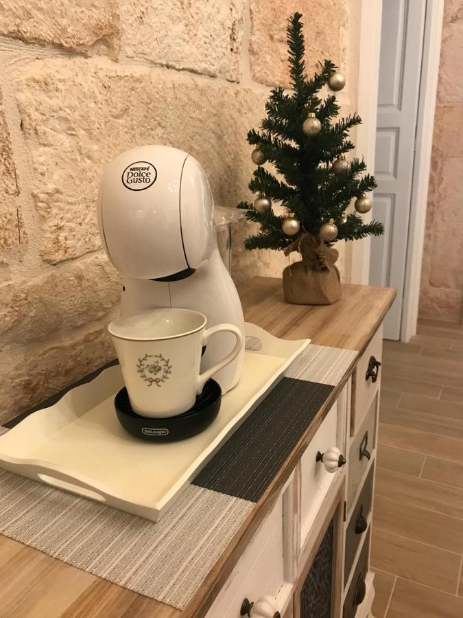 Nido Di Pietra-Dimora In Centro Bed & Breakfast Alberobello Eksteriør bilde