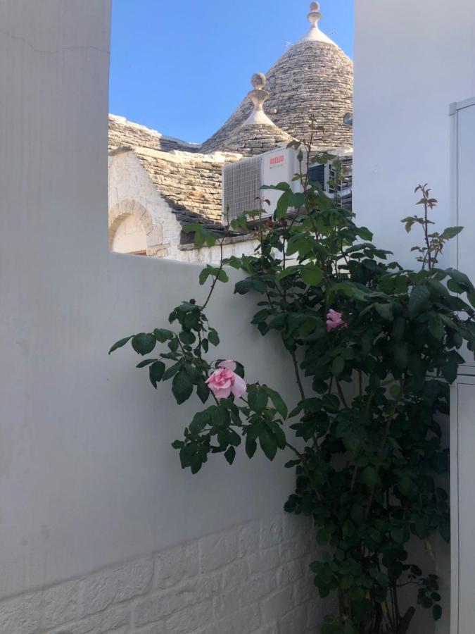 Nido Di Pietra-Dimora In Centro Bed & Breakfast Alberobello Eksteriør bilde