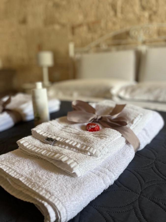 Nido Di Pietra-Dimora In Centro Bed & Breakfast Alberobello Eksteriør bilde