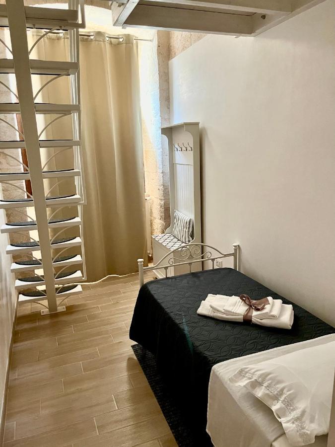 Nido Di Pietra-Dimora In Centro Bed & Breakfast Alberobello Eksteriør bilde