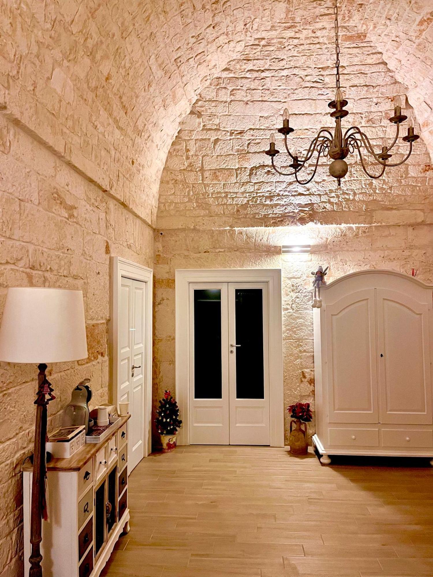 Nido Di Pietra-Dimora In Centro Bed & Breakfast Alberobello Eksteriør bilde